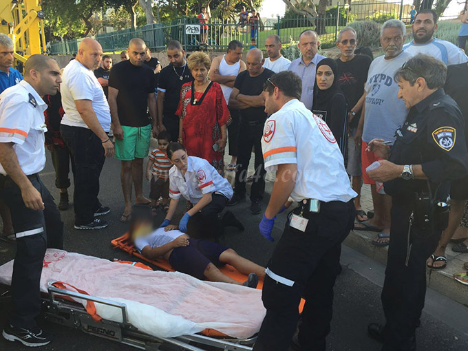  بالصور: اصابة بين طفيفة ومتوسطة لطفل بحادث دهس في مدينة يافا 